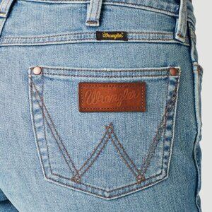 Wrangler Emma Retro® The Green High-Rise Trouser Jean